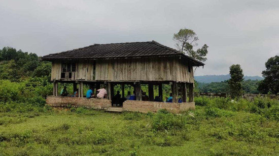 एमालेको सचिवालय बैठक विष्णुपुरकट्टीमा बस्दै